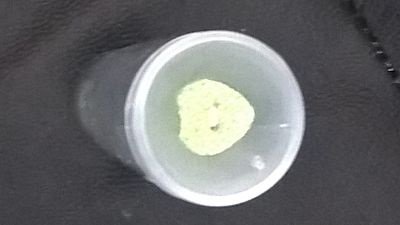 10 X GREEN GLITTER HEART BUTTONS 13MM (P291/54)