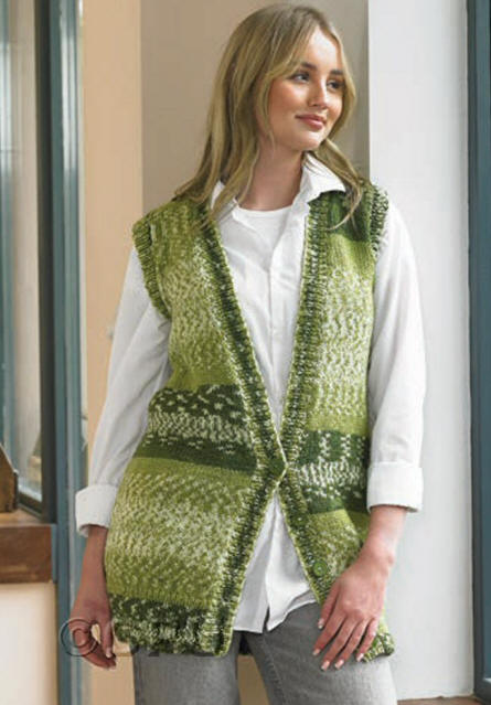 JAMES BRETT ARAN LADIES CARDIGAN KNITTING PATTERN (JB917)